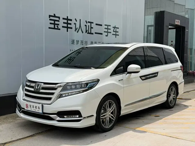 Honda Elysion 2019 2.0L Hybrid Luxury Edition