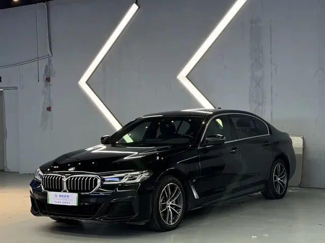 BMW 5 Series New Energy 2021 535Le M Sport Package