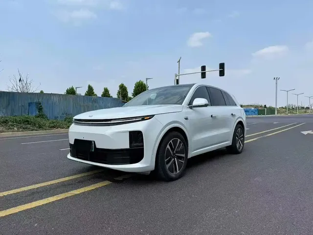 Li Auto L6 2024 Pro