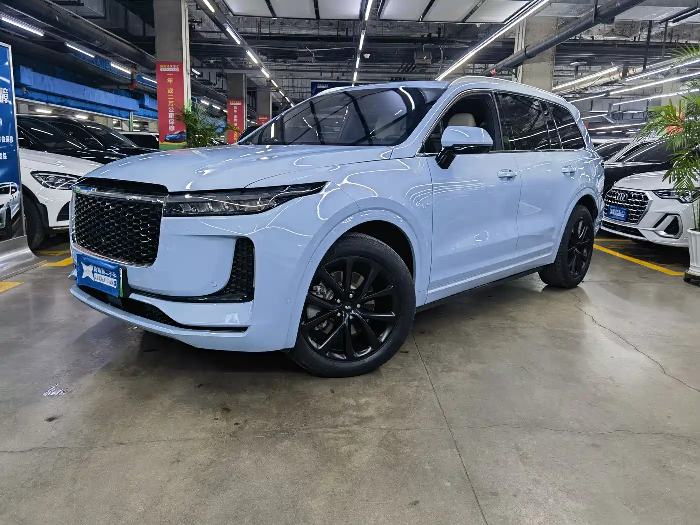 Li Auto Li ONE 2020 Extended Range 6-seater