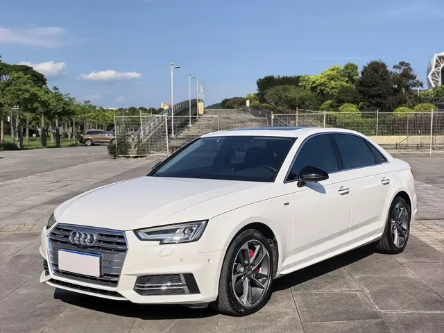 Audi A4L 2018 30th Anniversary 40 TFSI Sport