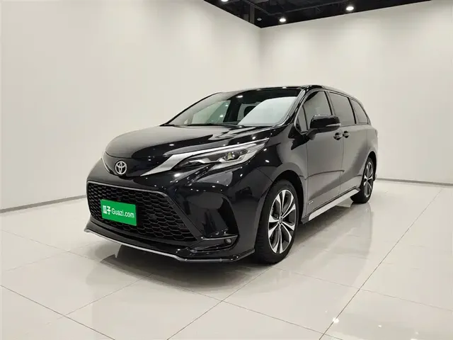 Toyota Granvia 2024 2.5L Hybrid Premium PLUS