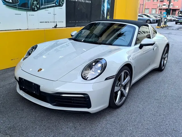 Porsche 911 2023 Targa 4 3.0T