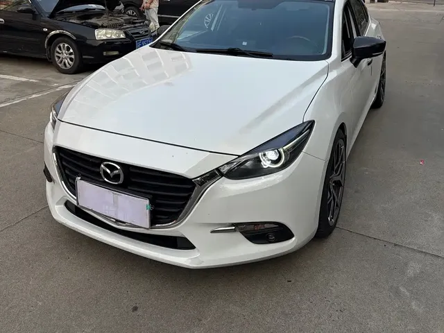 Mazda 3 Axela 2017 Hatchback 1.5L Automatic Luxury China V