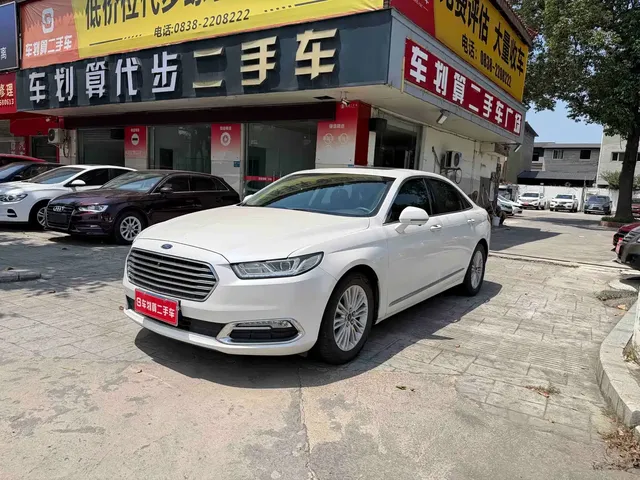 Ford Taurus 2017 EcoBoost 245 Fashion