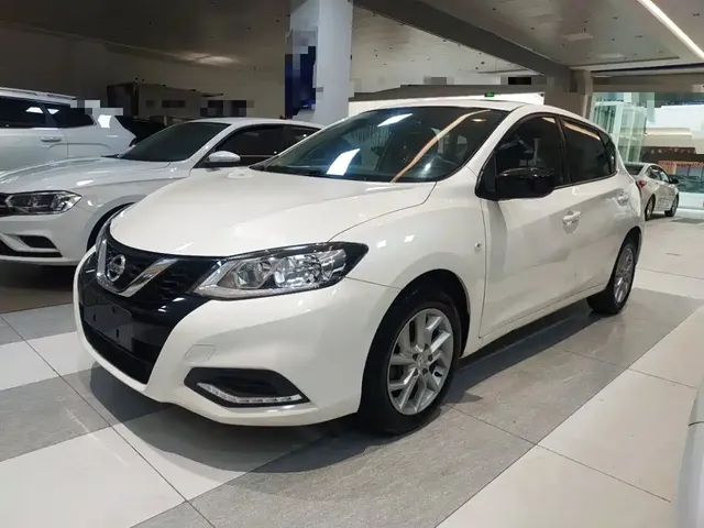 Nissan Tiida 2023 1.6L CVT Cool Motion Edition