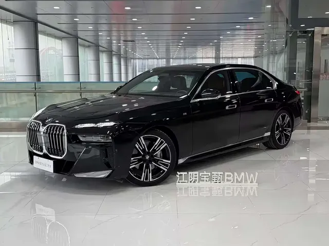 BMW 7 Series 2023 740Li Exclusive M Sport Package