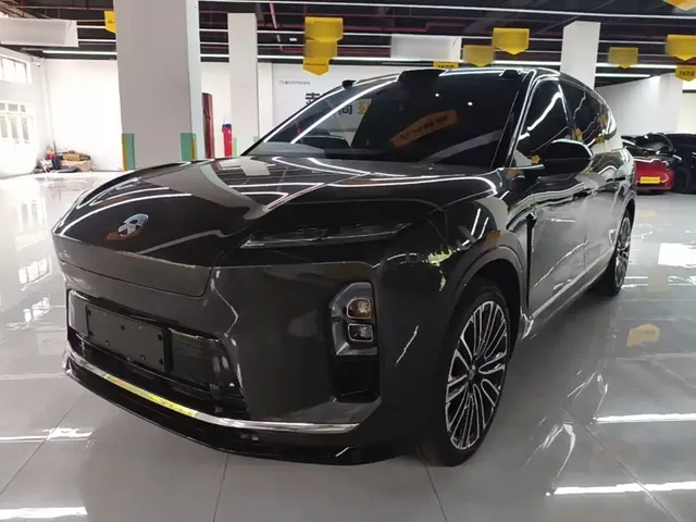 NIO ES8 2025 Base Model