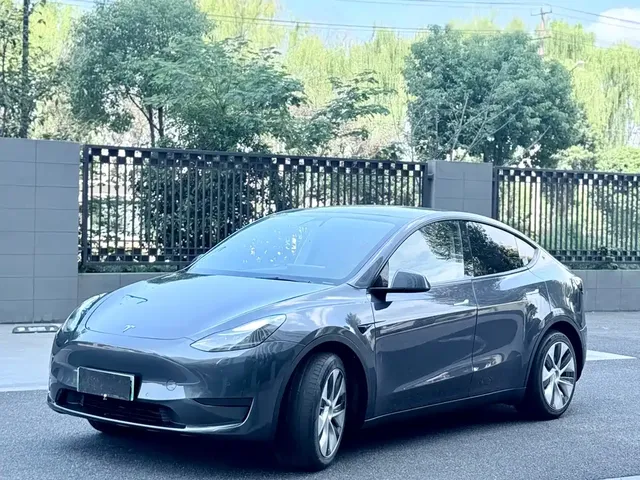 Tesla Model Y 2022 Facelift Rear-Wheel Drive Version