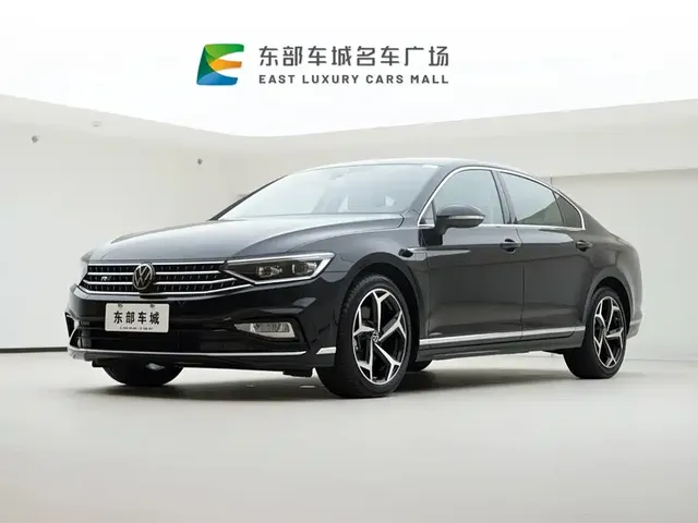 Volkswagen Magotan 2023 Model 2 Million Commemorative Edition 330TSI DSG Luxury