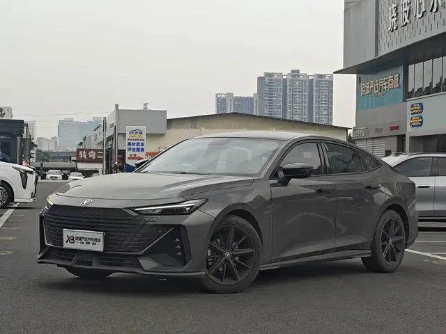 Changan UNI-V 2022 1.5T Premium Model