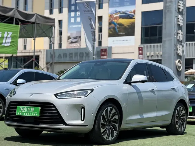 AITO Wenjie AITO M5 2022 Extended Range AWD Performance Edition