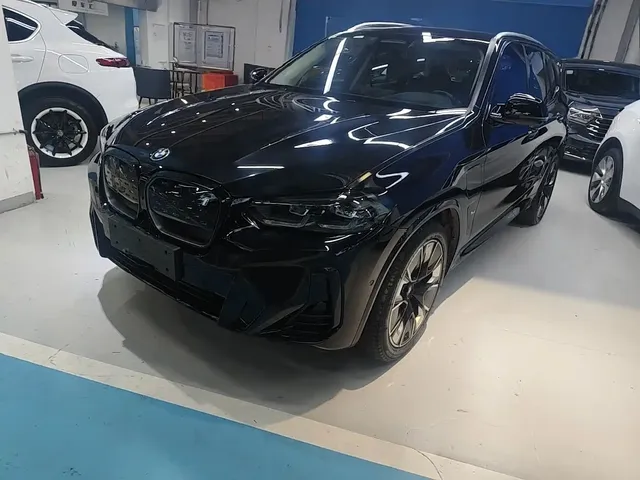 BMW iX3 2024 Innovation Leader