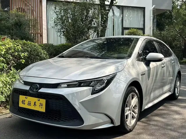 Toyota Levin 2022 Dual Engine 1.8H E-CVT Leading Edition