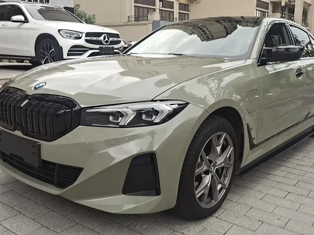 BMW i3 2022 eDrive 35 L
