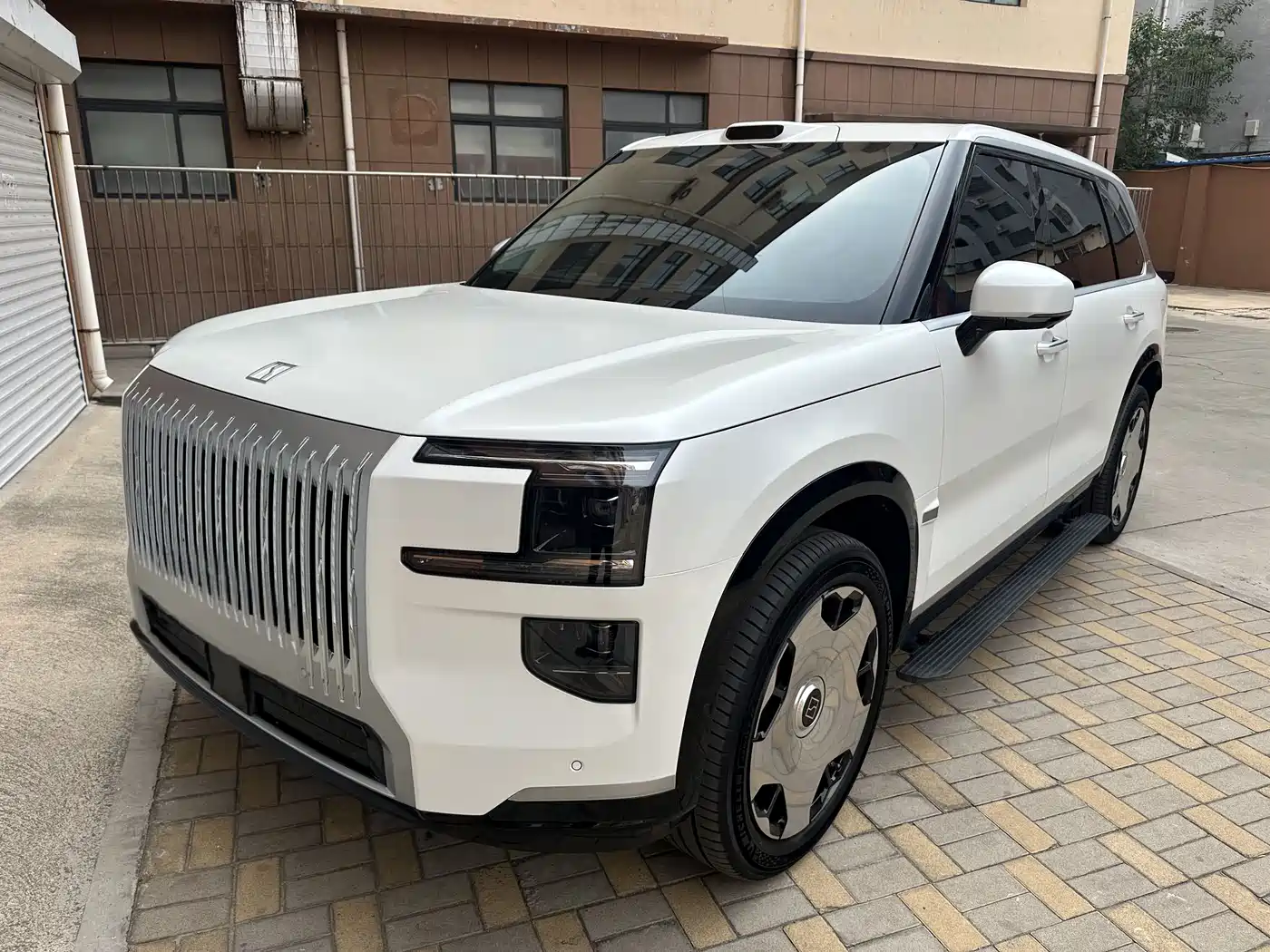 ZEEKR 9X 2025 model Ultra Edition 70kWh