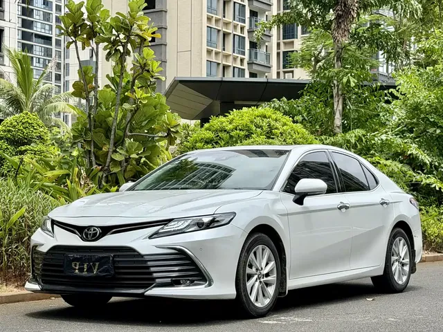 Toyota Camry 2021 2.0G Luxury Edition