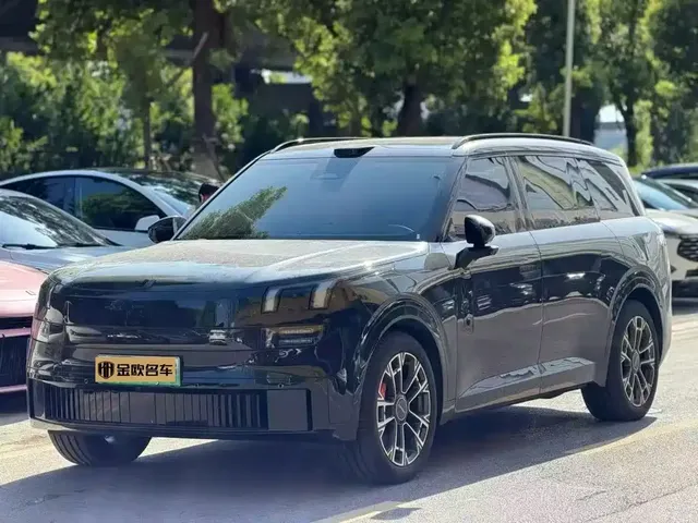 Lynk & Co 900 2025 2.0T Ultra