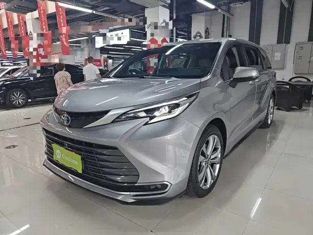 Toyota Sienna 2023 2.5L Hybrid Premium Edition