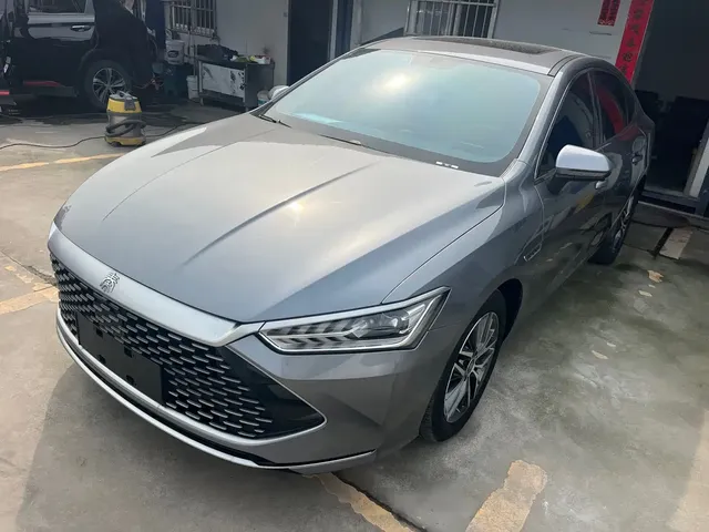 BYD Qin PLUS 2024 Glory Edition DM-i 55KM Leading
