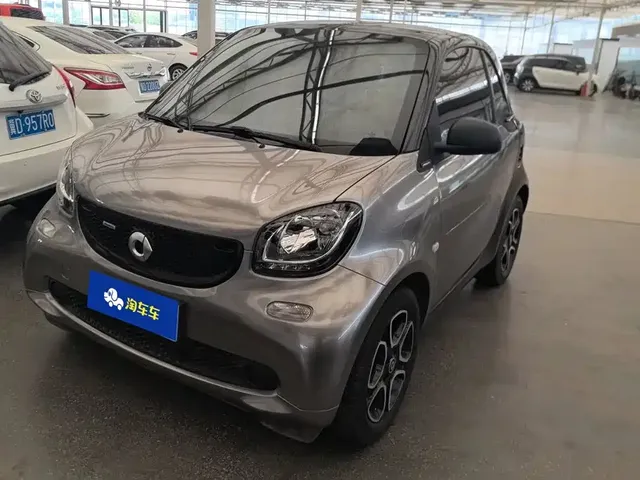 smart fortwo 2018 0.9T 66kW Hardtop Pioneer Edition China V