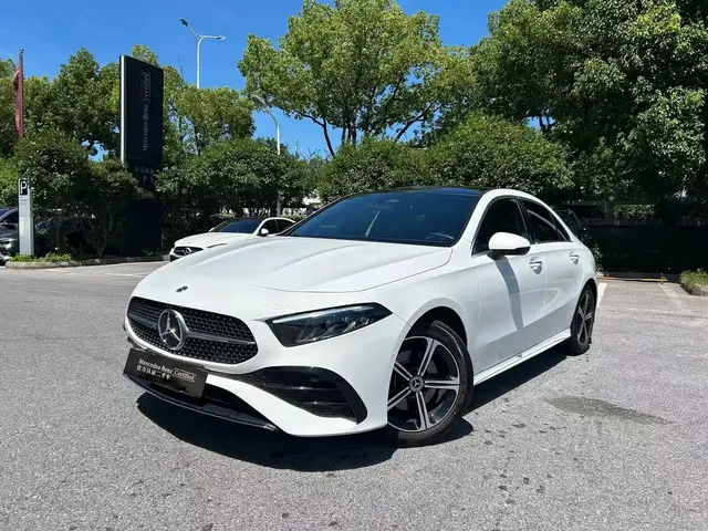 Mercedes-Benz A-Class 2023 A 200 L Fashion