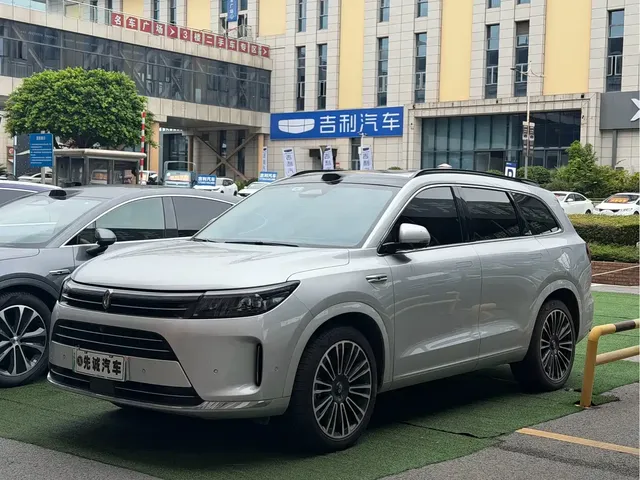 AITO Wenjie AITO M7 2024 1.5T Smart AWD Max Edition 5-Seater