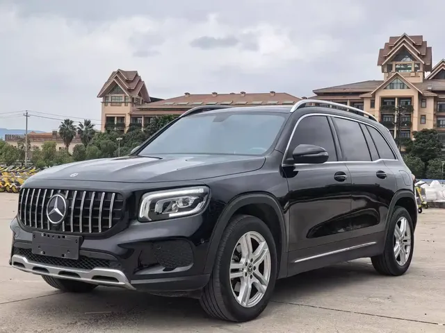Mercedes-Benz GLB 2022 Facelift GLB 200 Fashion Style