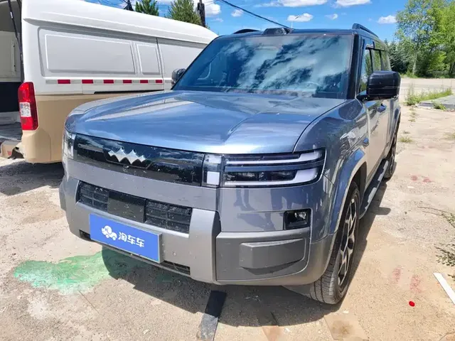 Fang Cheng Bao Titanium 7 2025 AWD Base Model