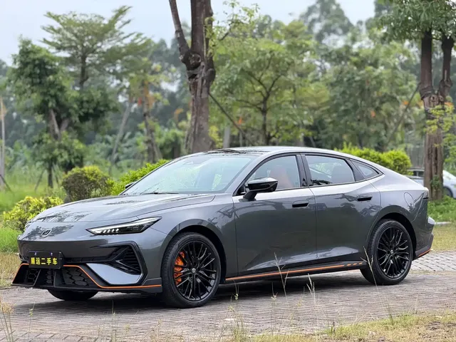 Changan UNI-V 2025 2.0T Sport Version