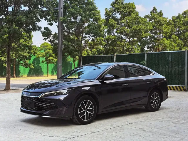 BYD Qin L 2024 DM-i 120KM Superior Edition