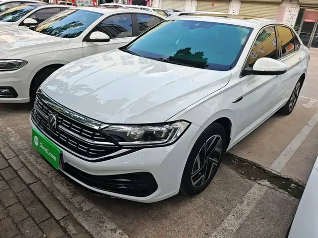 Volkswagen Sagitar 2023 300TSI DSG Surpassing Edition