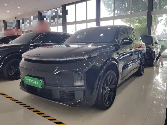 Li Auto Li L8 2023 Pro