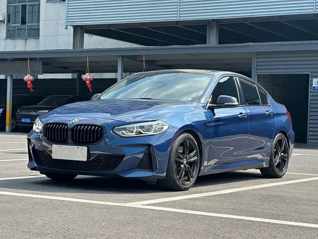BMW 1 Series 2022 125i M Sport Shadow Edition