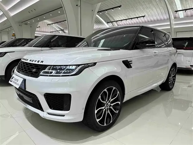 Land Rover Range Rover Sport 2022 3.0 L6 Gloss Black Edition
