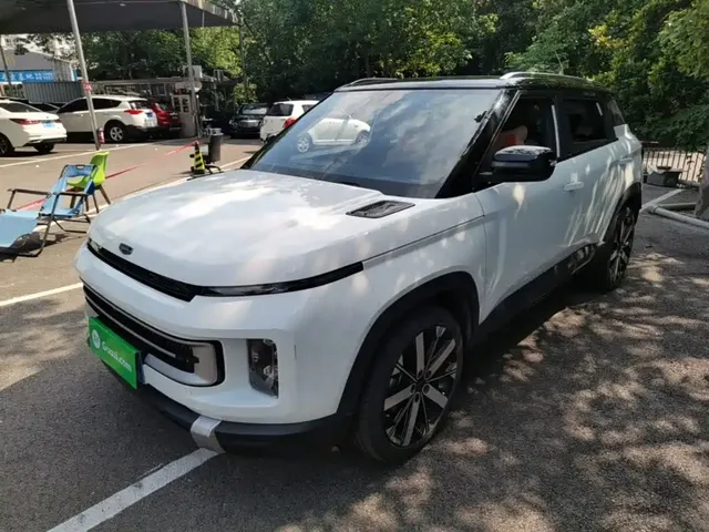 Geely ICON 2023 Model 1.5TD Chocolate Deluxe Edition