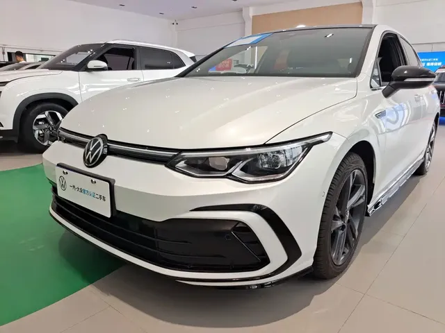 Volkswagen Golf 2023 Model 280TSI DSG R-Line