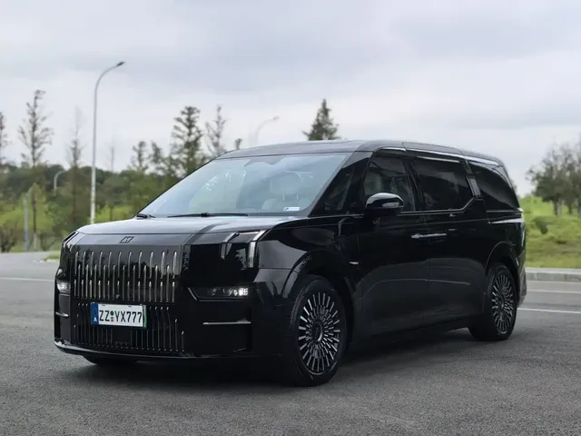 ZEEKR 009 2022 Facelift WE Edition