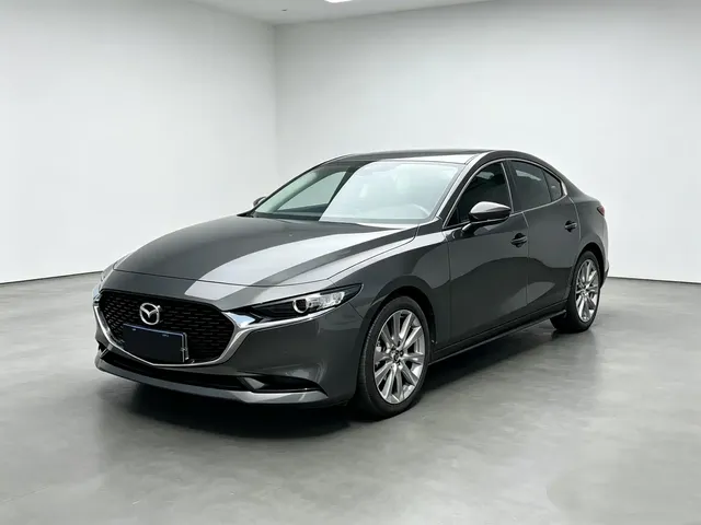 Mazda 3 Axela 2021 2.0L Automatic Quality Shine