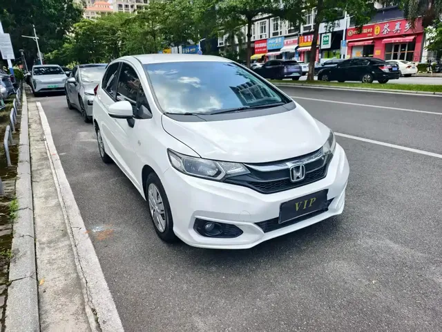 Honda Fit 2018 1.5L CVT Comfort Edition
