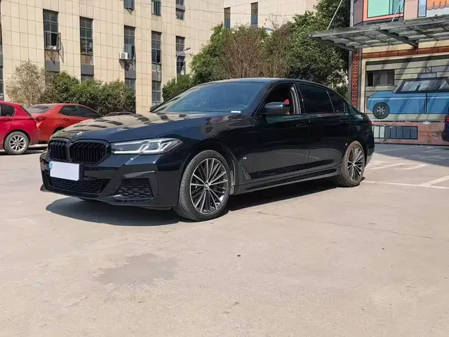 BMW 5 Series 2023 Facelift 530Li Leading M Sport Package