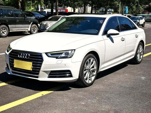 Audi A4L 2018 30th Anniversary 40 TFSI Progressive