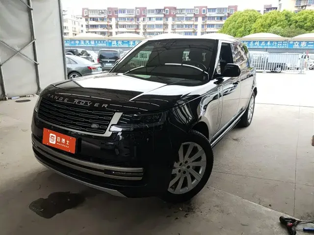 Land Rover Range Rover 2024 3.0 L6 400PS Golden Age Extended 7-Seater