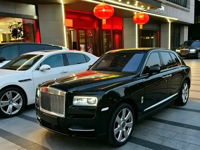 Rolls-Royce Cullinan 2018 5-Seater Version