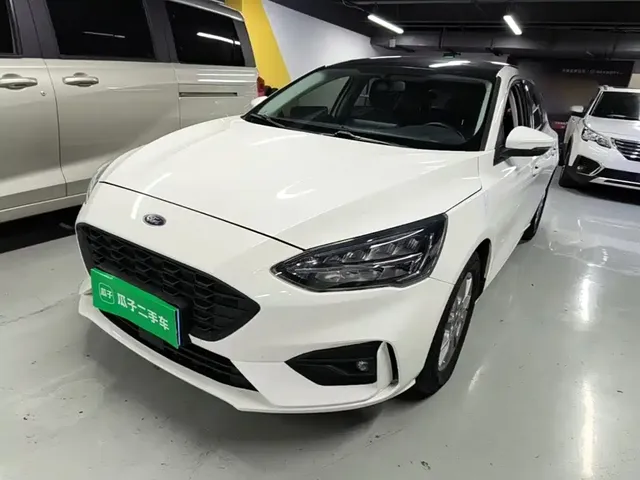Ford Focus 2021 Hatchback EcoBoost 180 Auto Trend