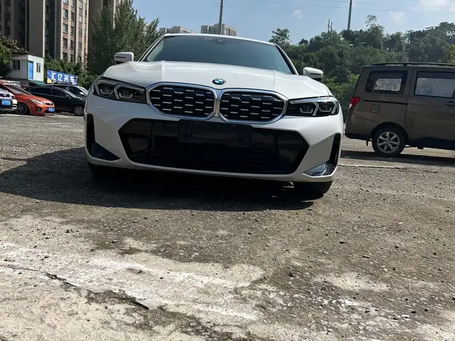 BMW 3 Series 2024 325Li M Sport Package