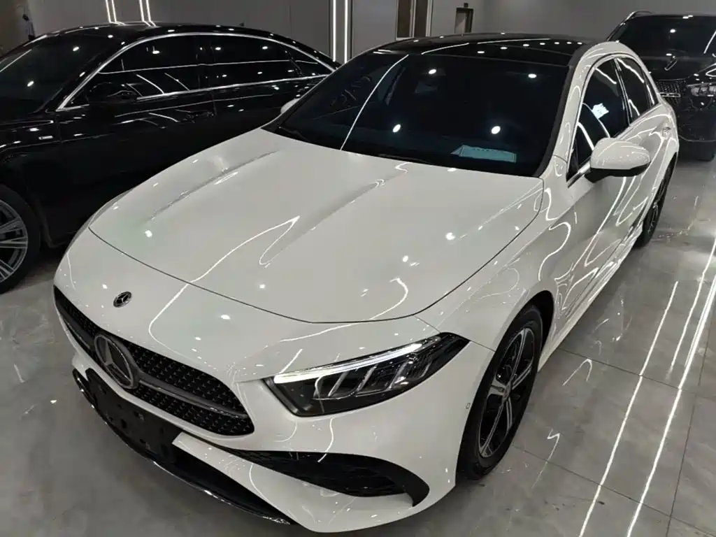 Mercedes-Benz A-Class 2023 A 200 L Fashion