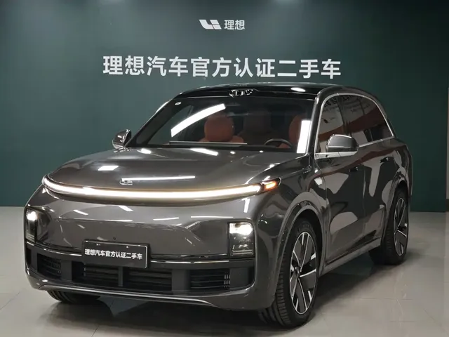 Li Auto Li L8 2025 Max Smart Renewal Edition