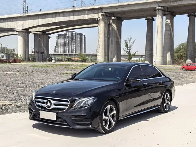 Mercedes-Benz E-Class 2019 E 200 L Sport 4MATIC
