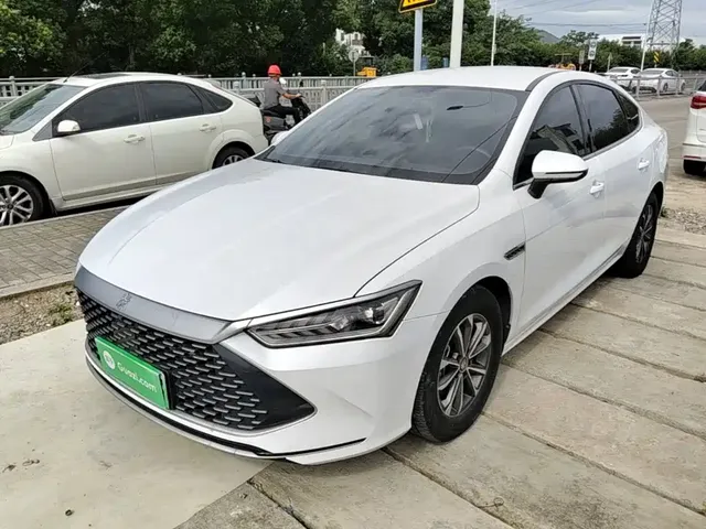BYD Qin PLUS 2021 DM-i 55KM Premium